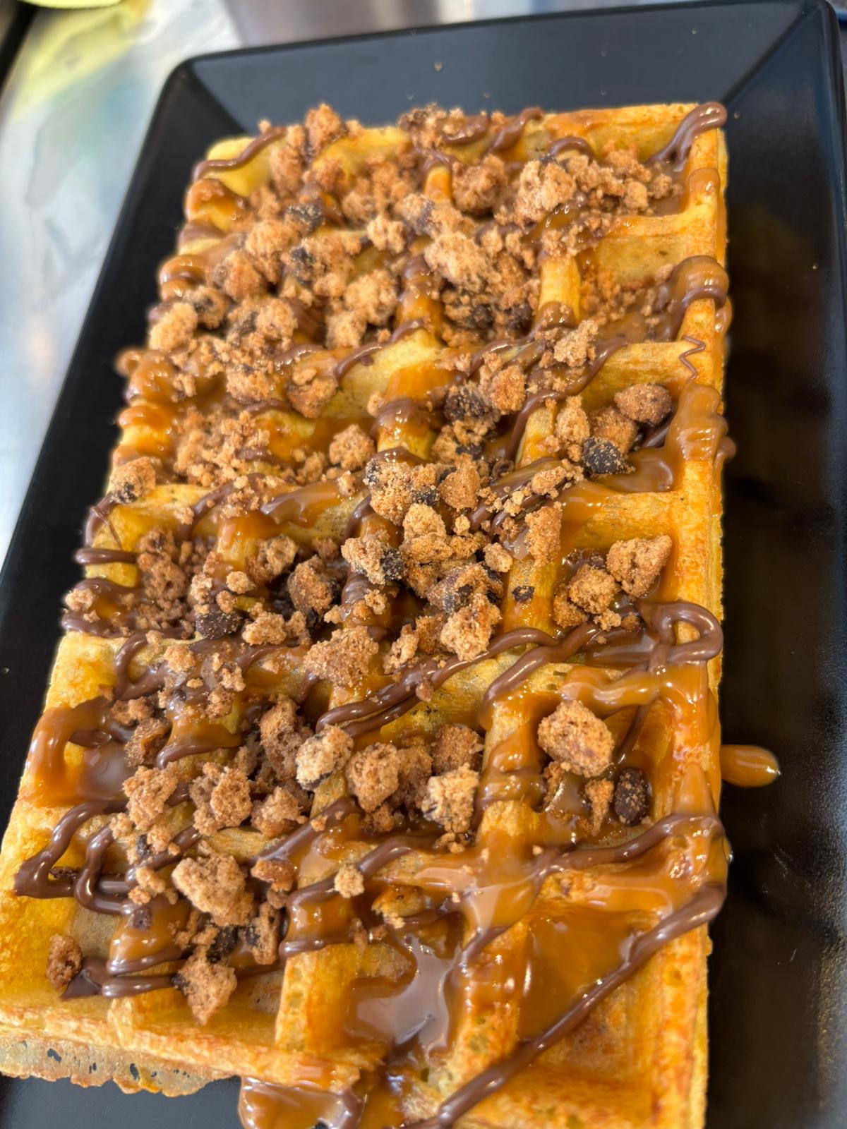 Gaufre gourmande au caramel et chocolat