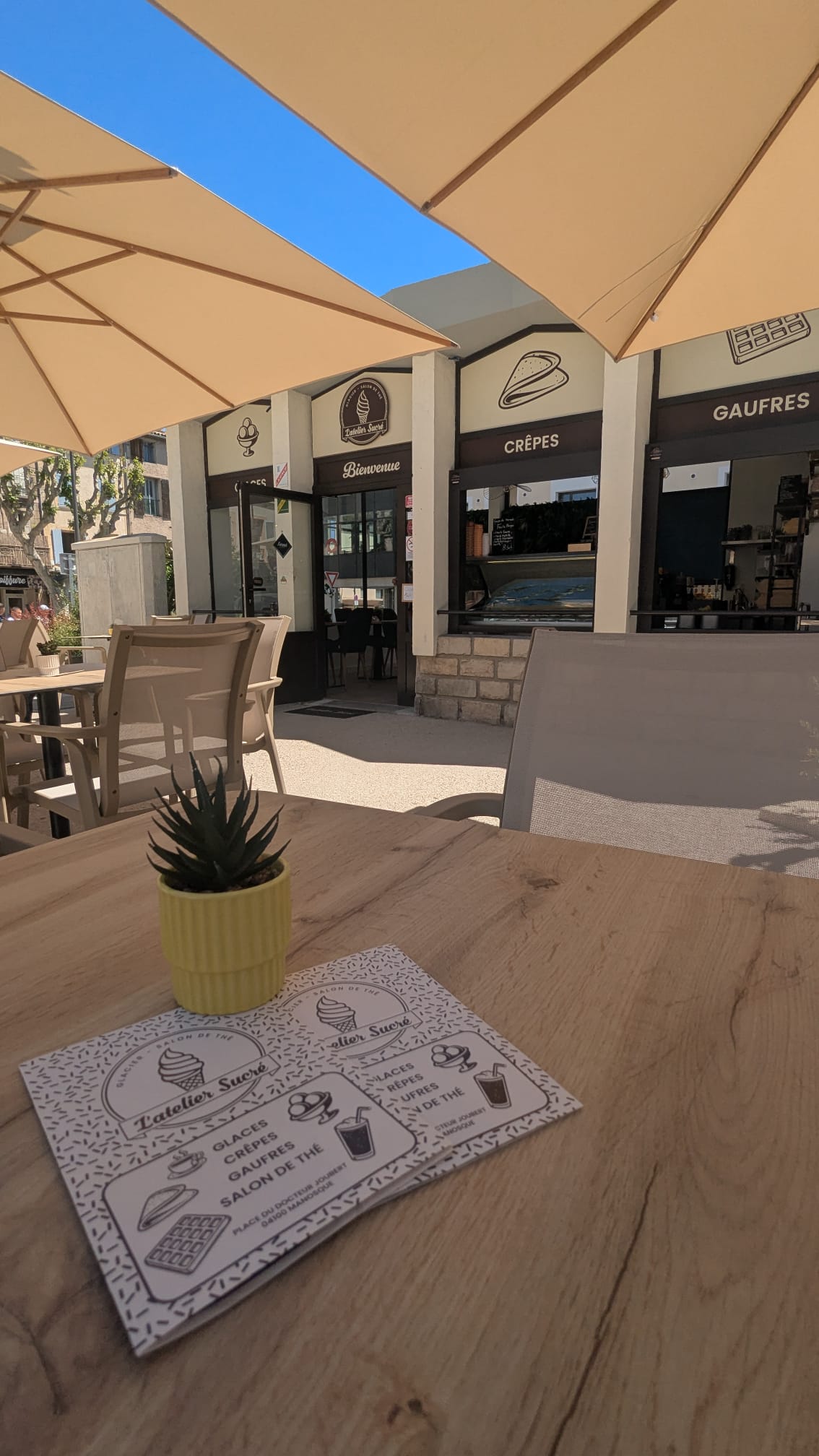 Vue depuis une table de la terrasse
